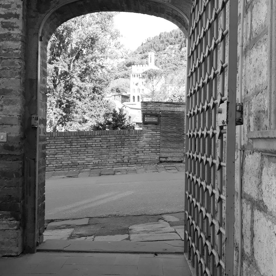 Porta Marmorea